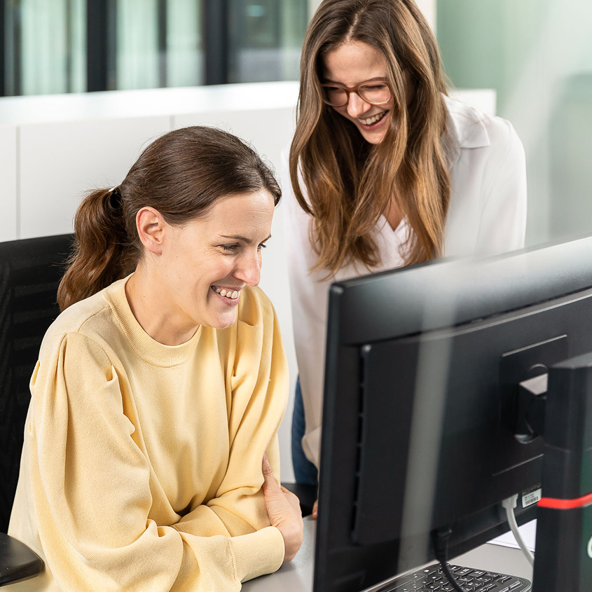 BLCC werknemers lachen HubSpot